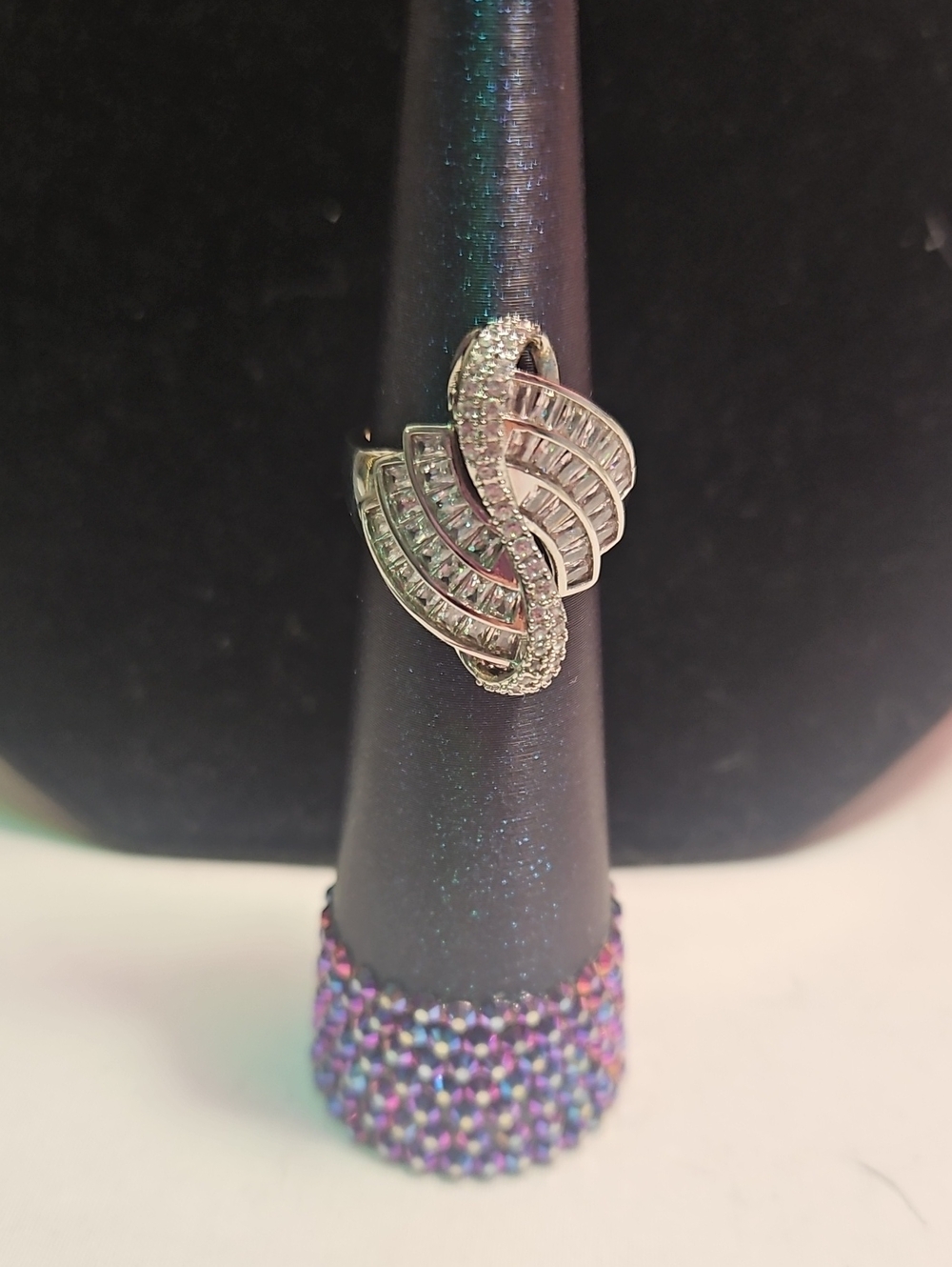 Elegant Silver-Tone Crystal Wave Ring - White